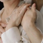 Useful Distraction Techniques for Dementia Caregivers